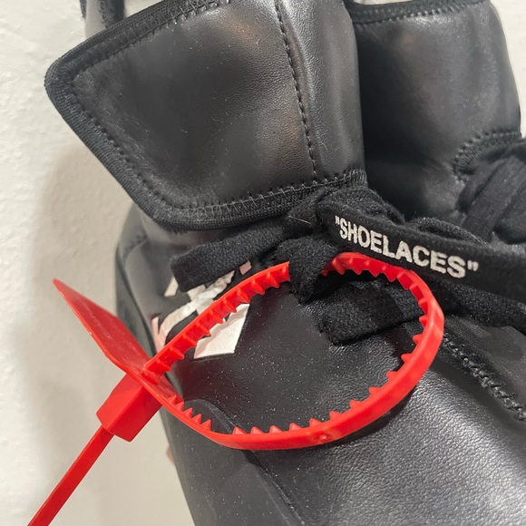 Off-White Moto wrapped sneaker - Picture 11 of 11